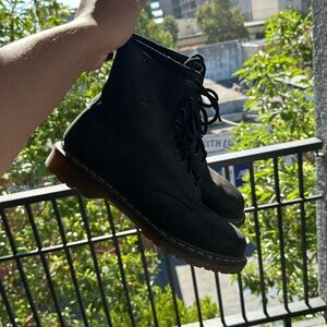 Men’s Dr.Martens boots